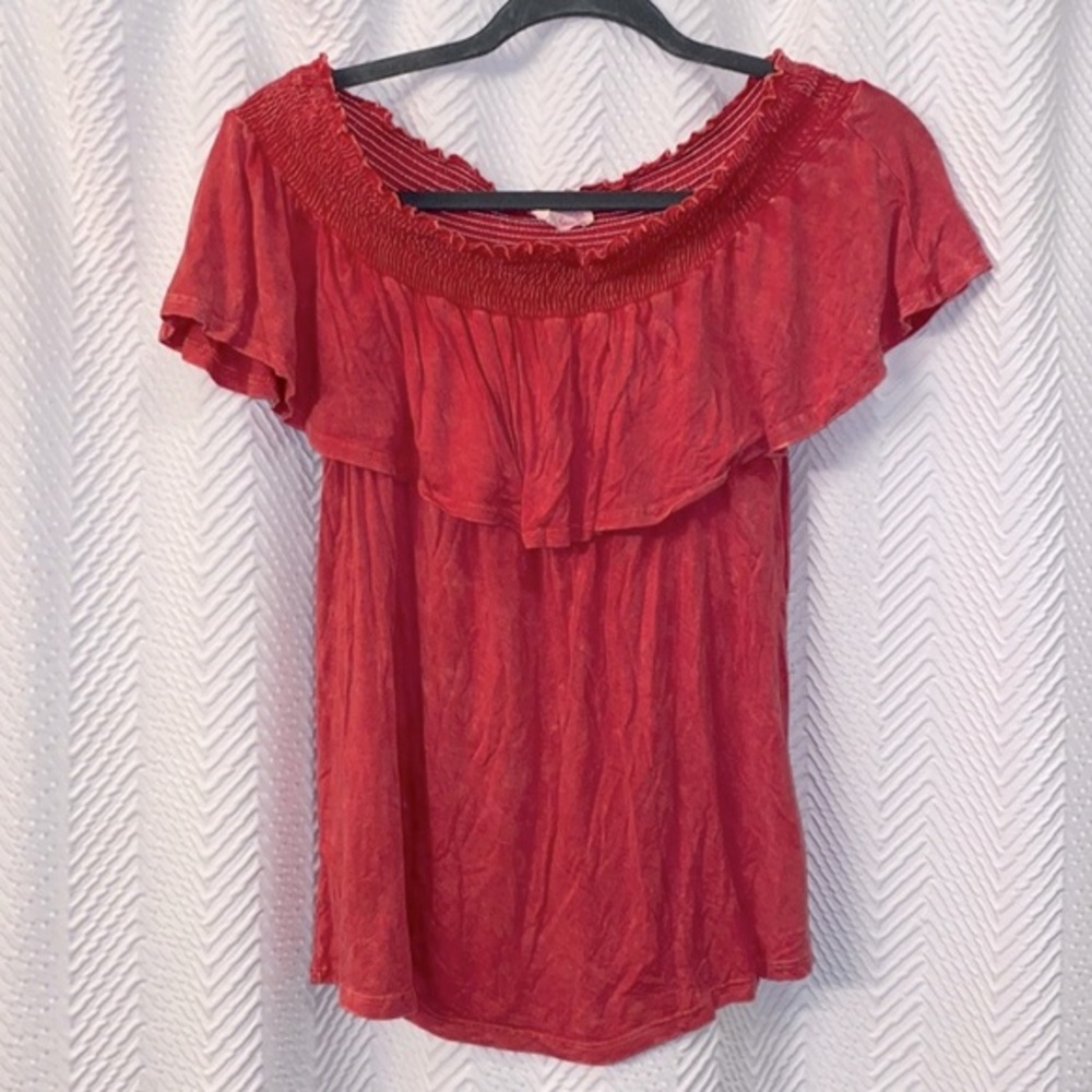Fantastic Fawn Off the Shoulder Top size small